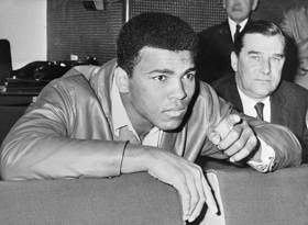 Cassius Clay (alias Muhammad Ali)